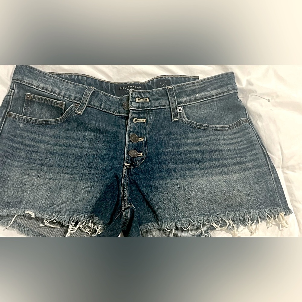 NWT Lucky Brand The Cut Off Blue Jean Shorts. Sz 6/38 NWT